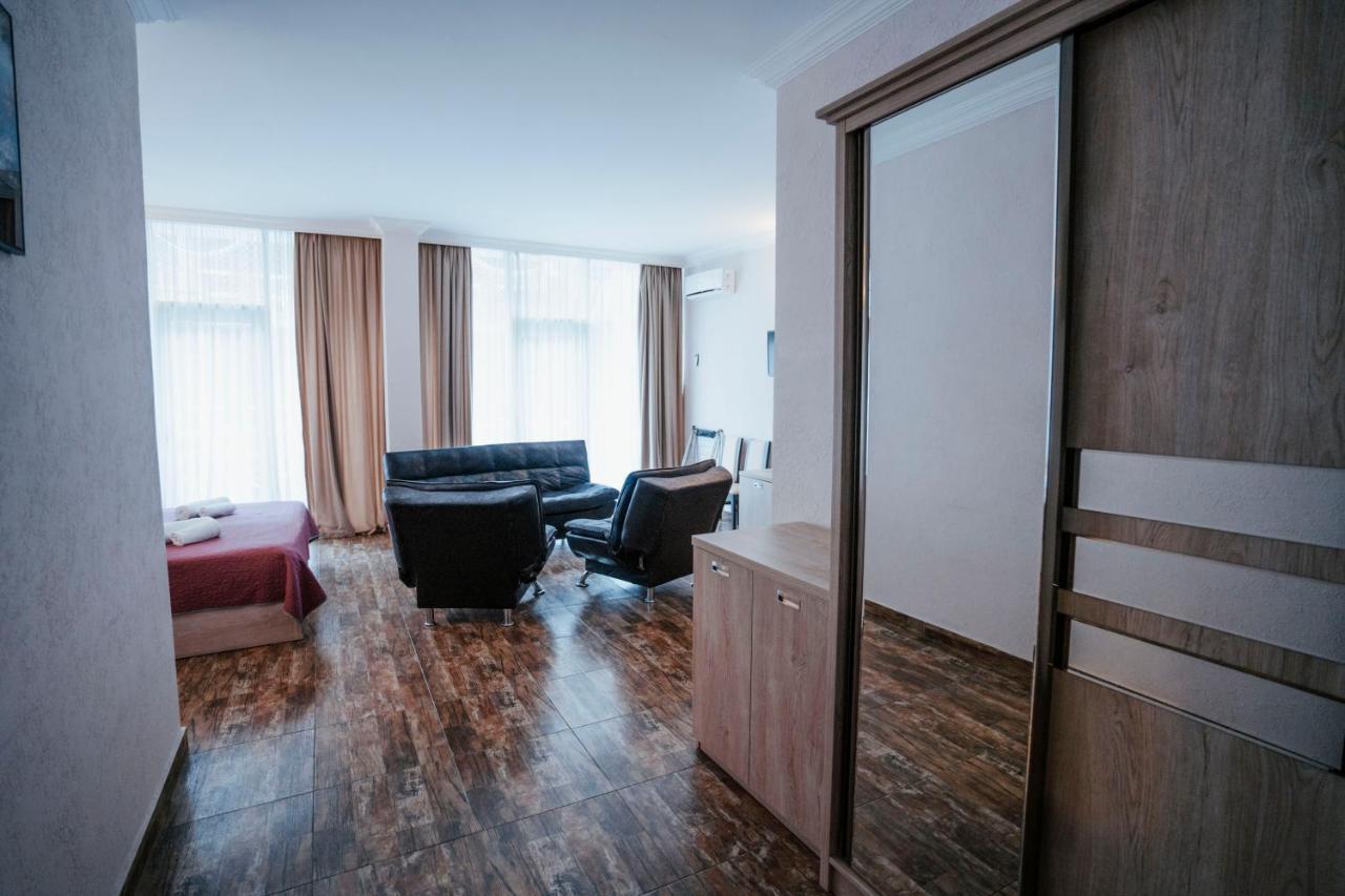 Hotel General 巴统 外观 照片