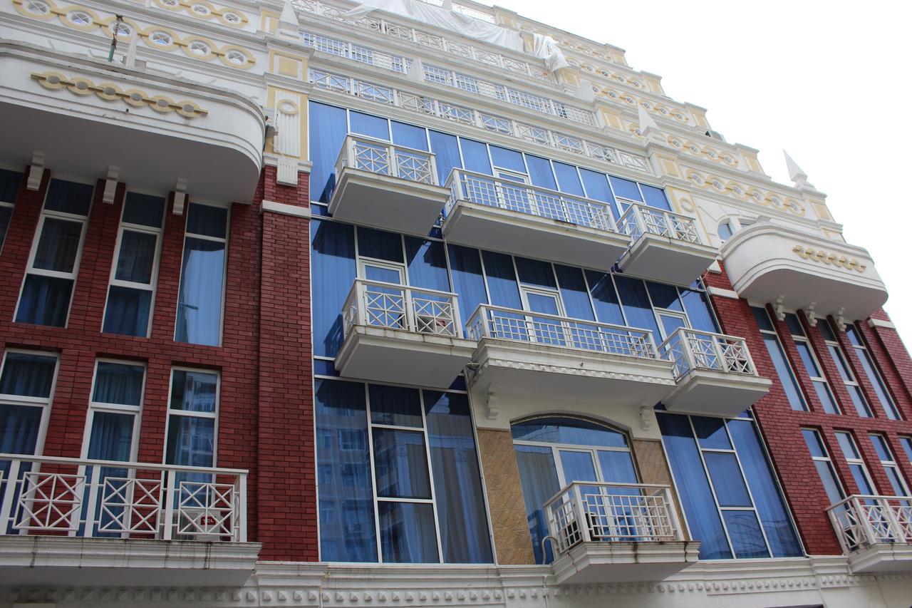 Hotel General 巴统 外观 照片